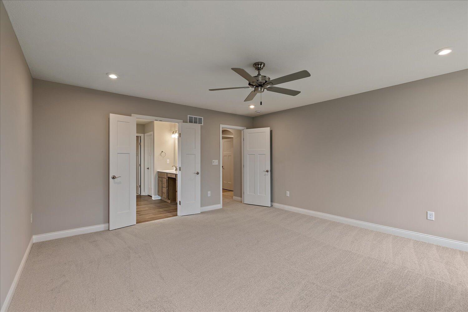 2442 Lillywood Way Property Photo 20