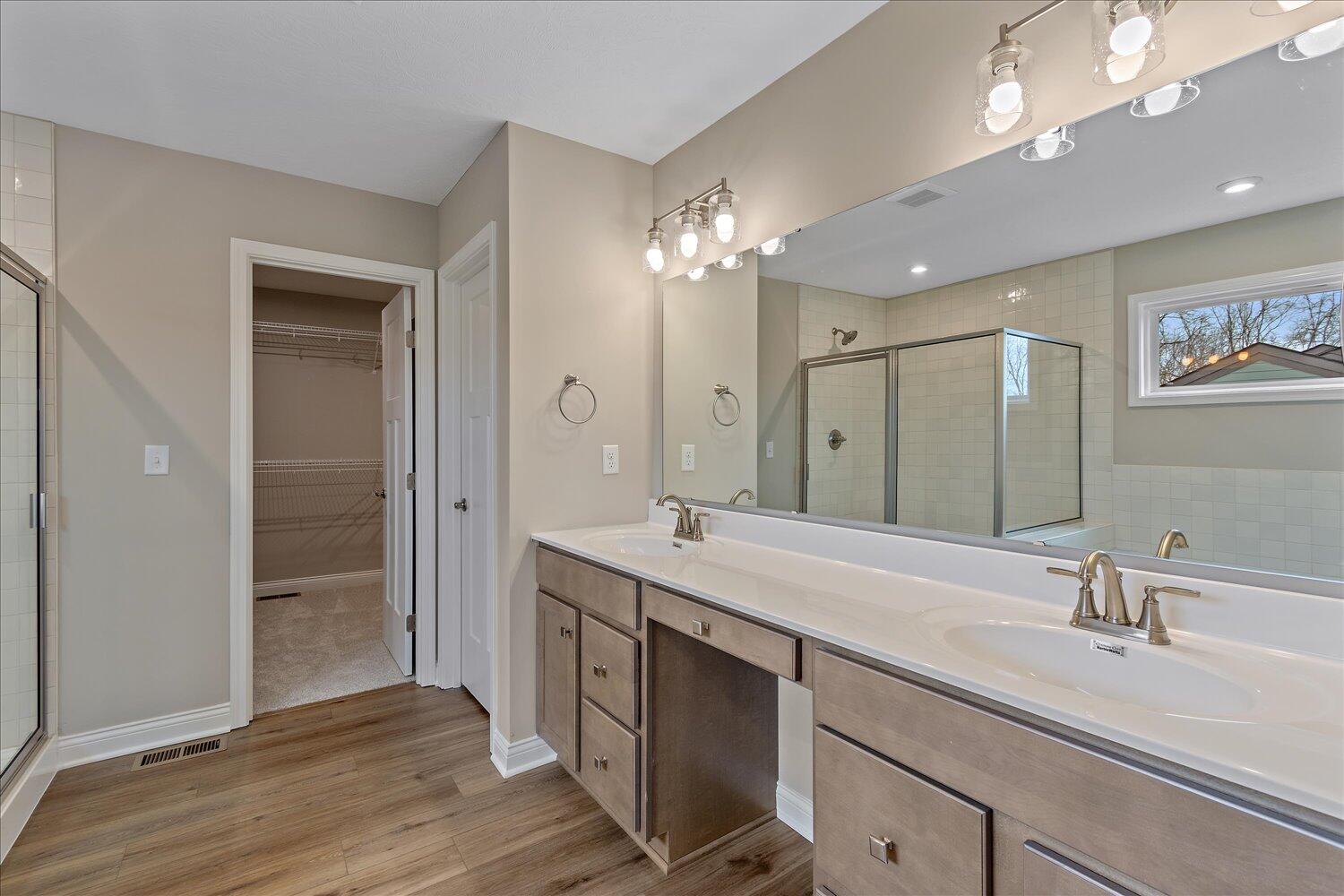 2442 Lillywood Way Property Photo 22
