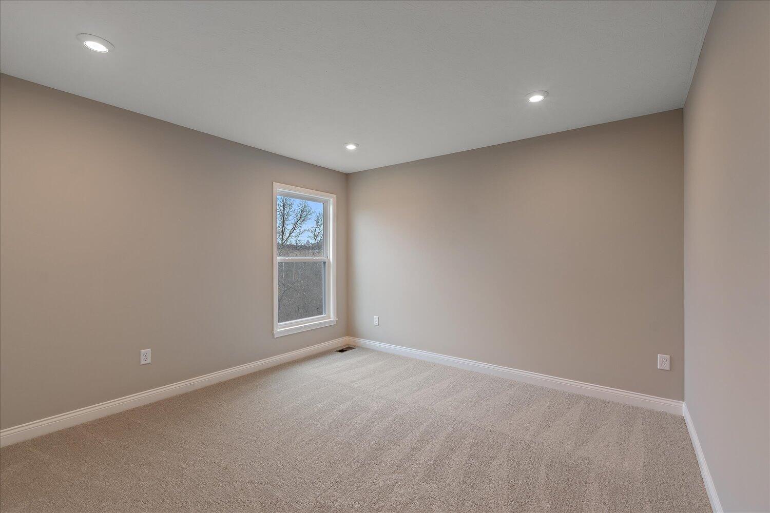 2442 Lillywood Way Property Photo 26