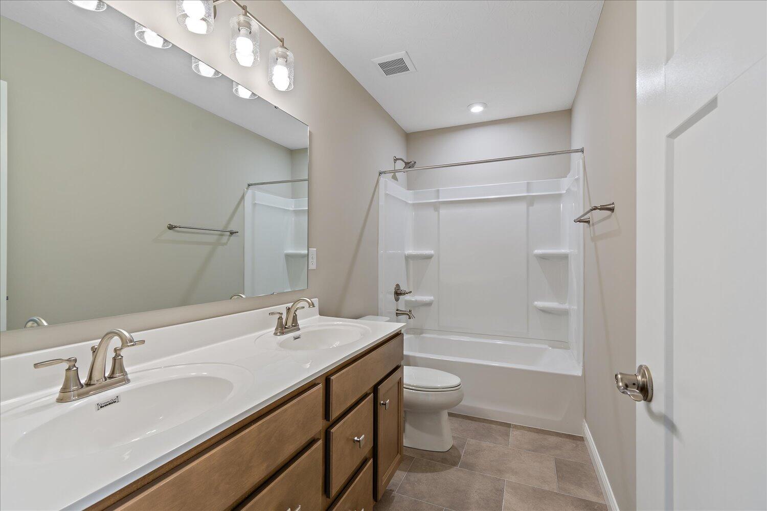 2442 Lillywood Way Property Photo 29