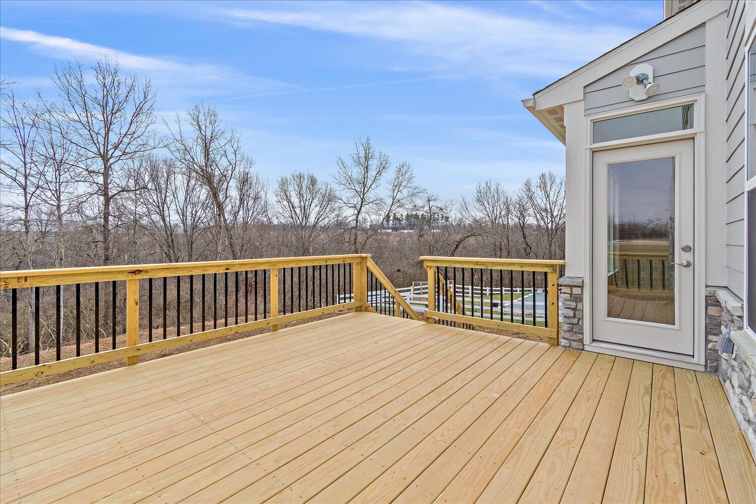 2442 Lillywood Way Property Photo 32