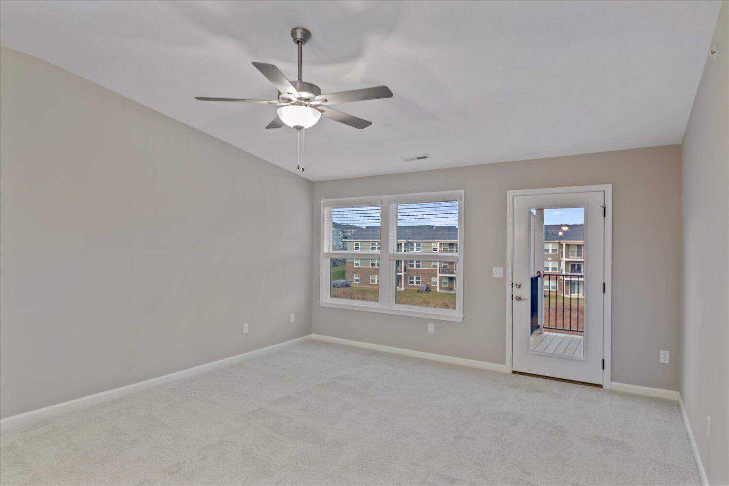 556 Foxhill Drive, 12-303 Property Photo 8
