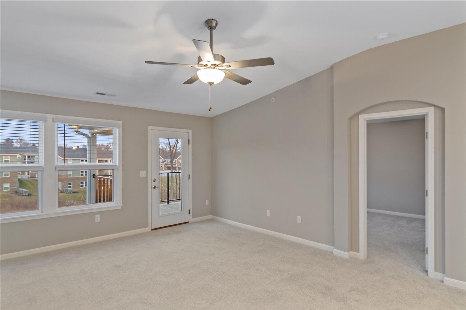 556 Foxhill Drive, 12-303 Property Photo 9