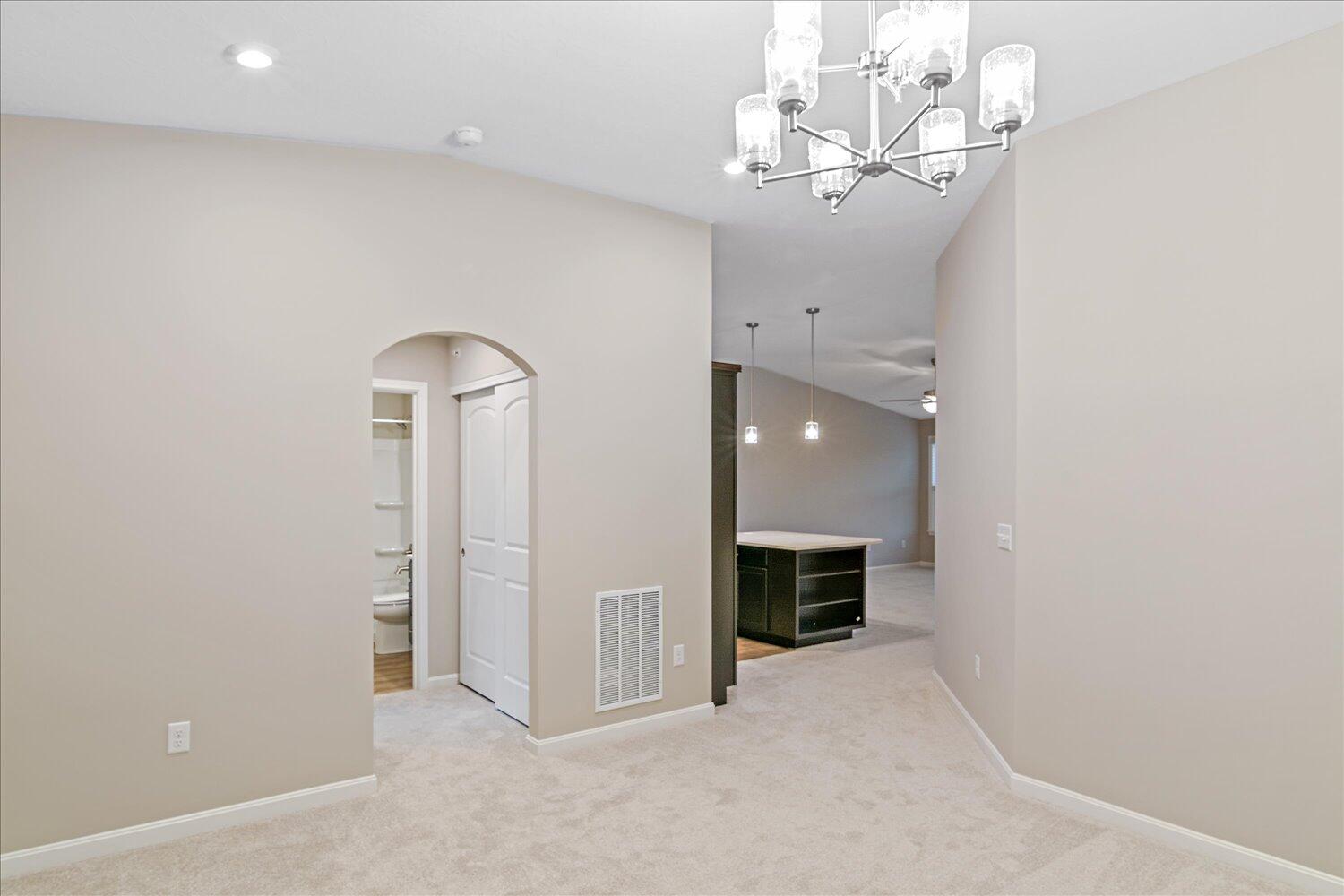 556 Foxhill Drive, 12-303 Property Photo 10
