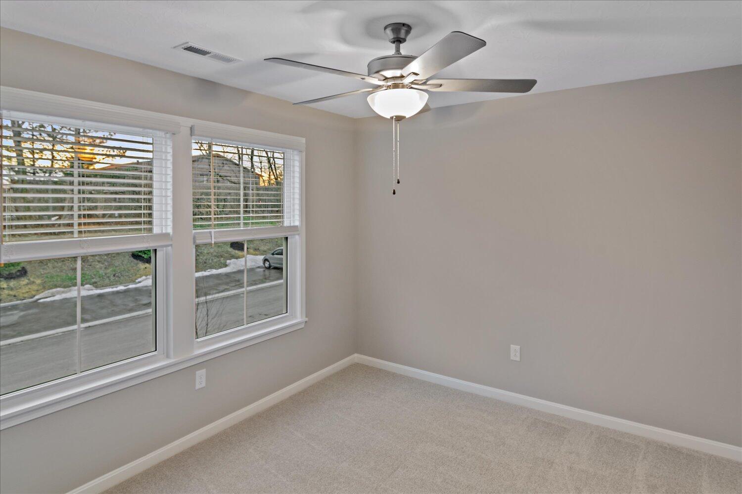 556 Foxhill Drive, 12-303 Property Photo 17