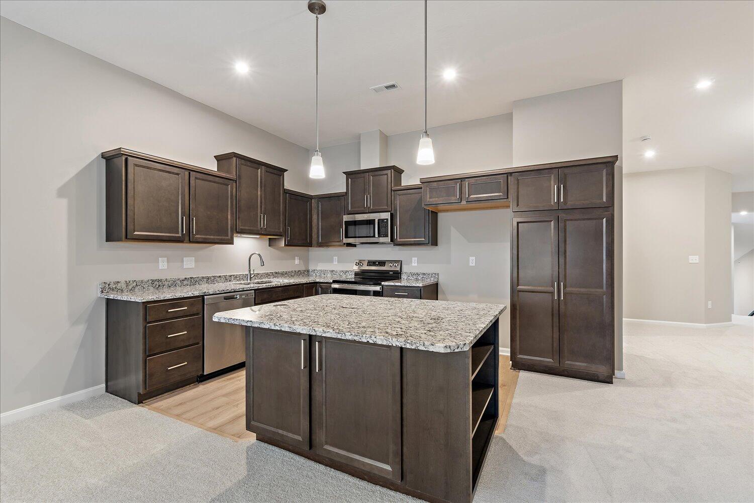 566 Foxhill Drive, 12-302 Property Photo 4