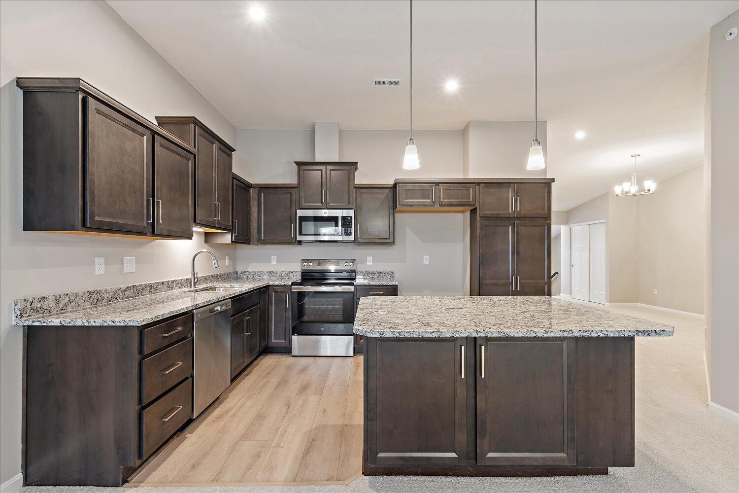 566 Foxhill Drive, 12-302 Property Photo 6