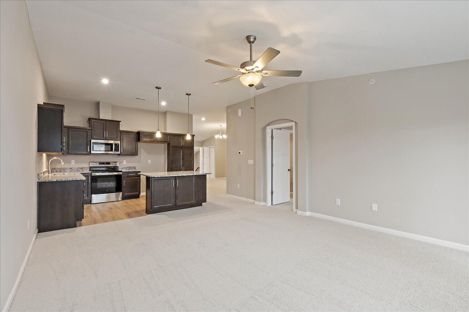 566 Foxhill Drive, 12-302 Property Photo 9