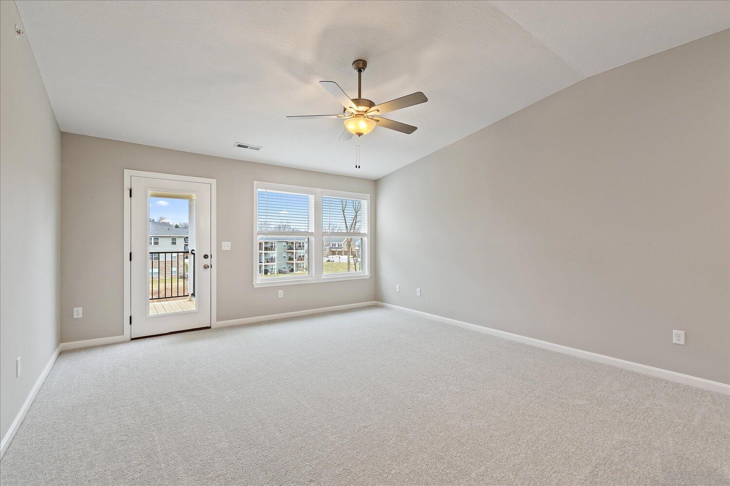566 Foxhill Drive, 12-302 Property Photo 11