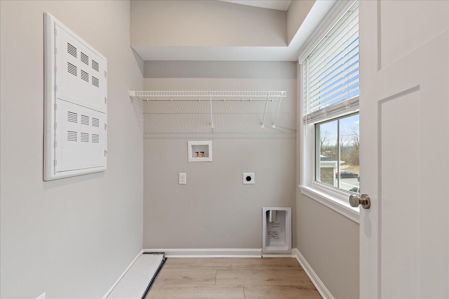 566 Foxhill Drive, 12-302 Property Photo 22
