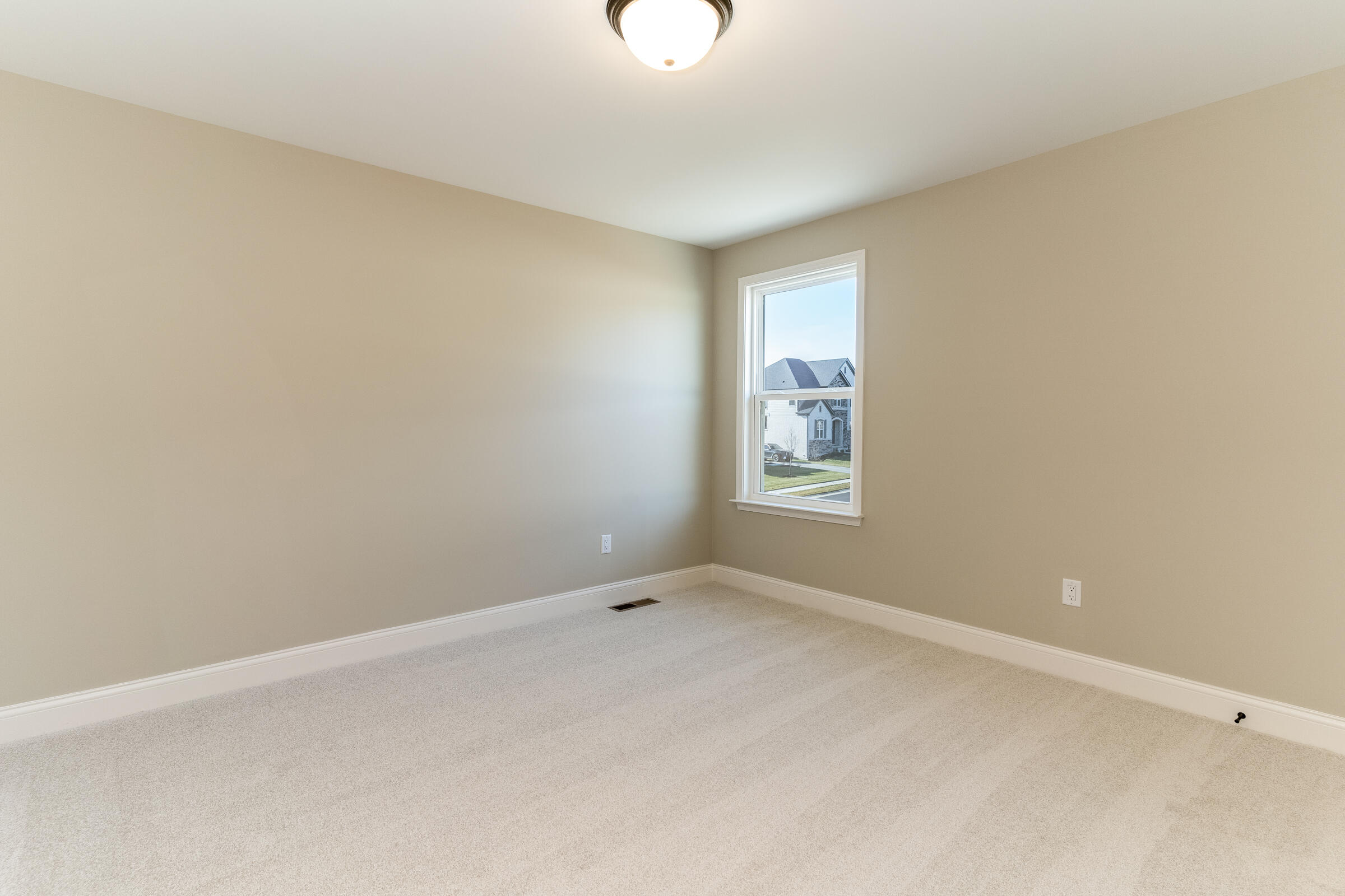 738 Man O'war Boulevard Property Photo 26