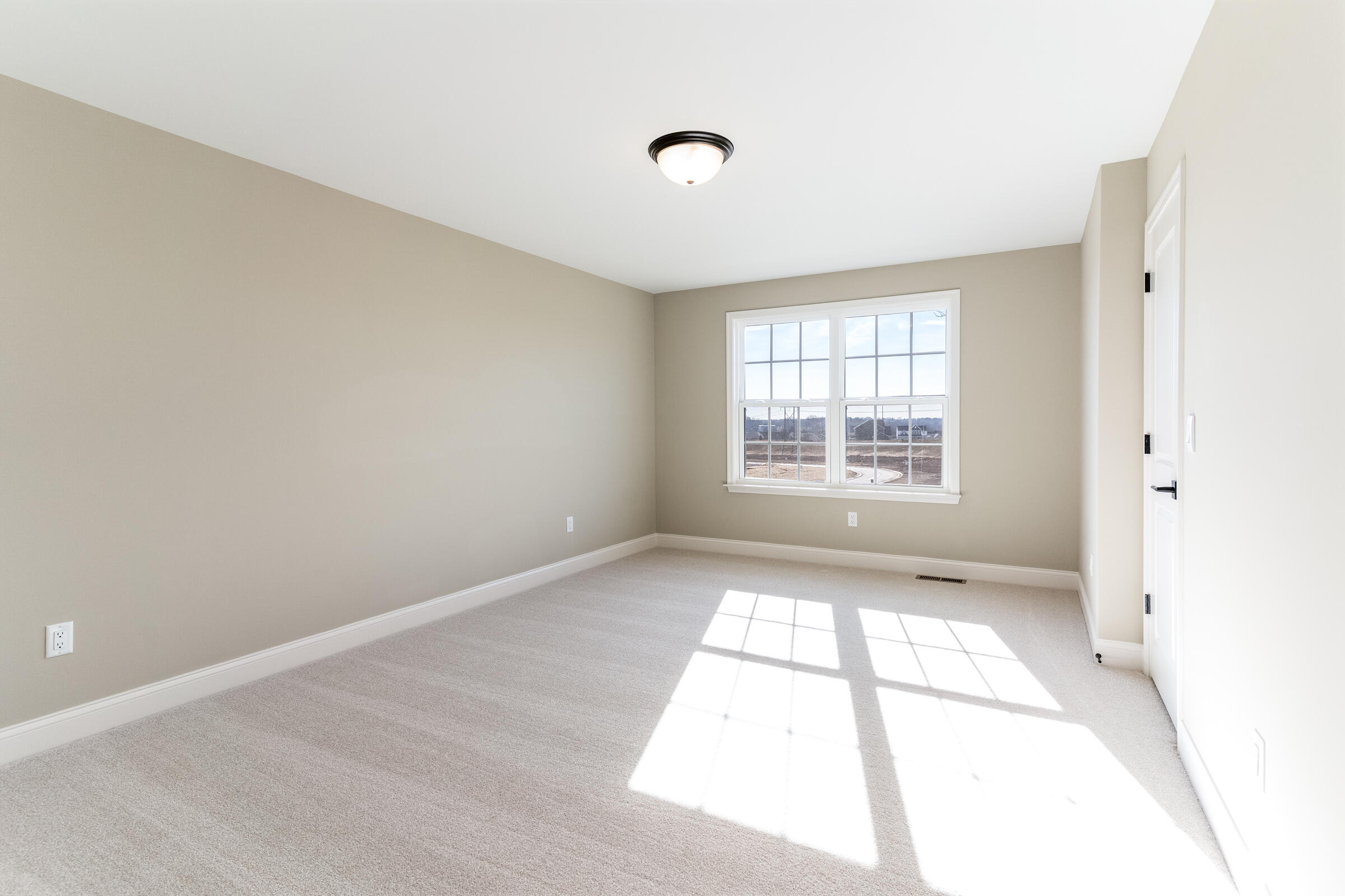 738 Man O'war Boulevard Property Photo 32
