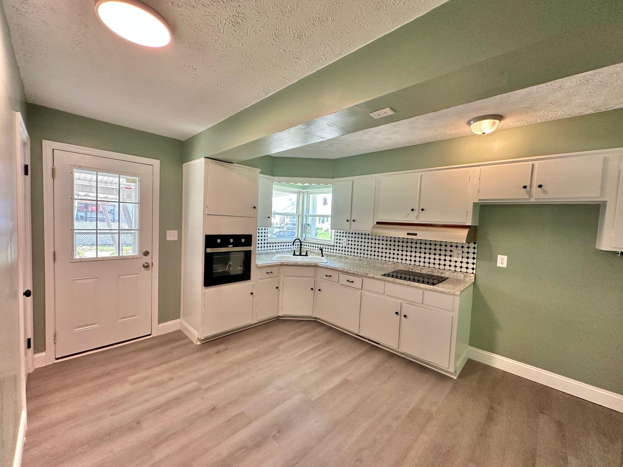 10 Kelly Avenue Property Photo 6