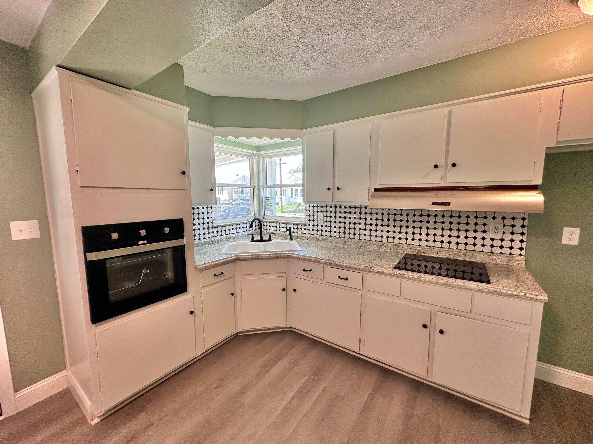 10 Kelly Avenue Property Photo 7