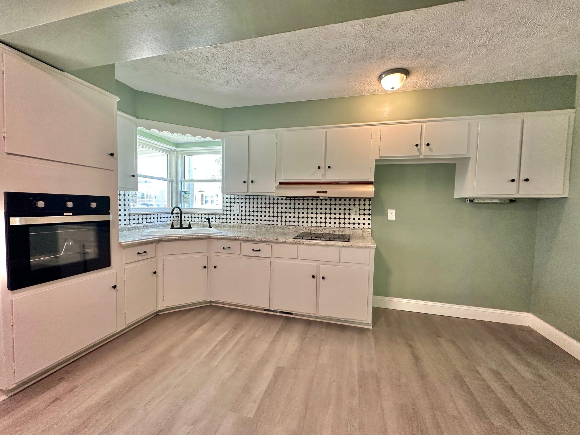 10 Kelly Avenue Property Photo 8