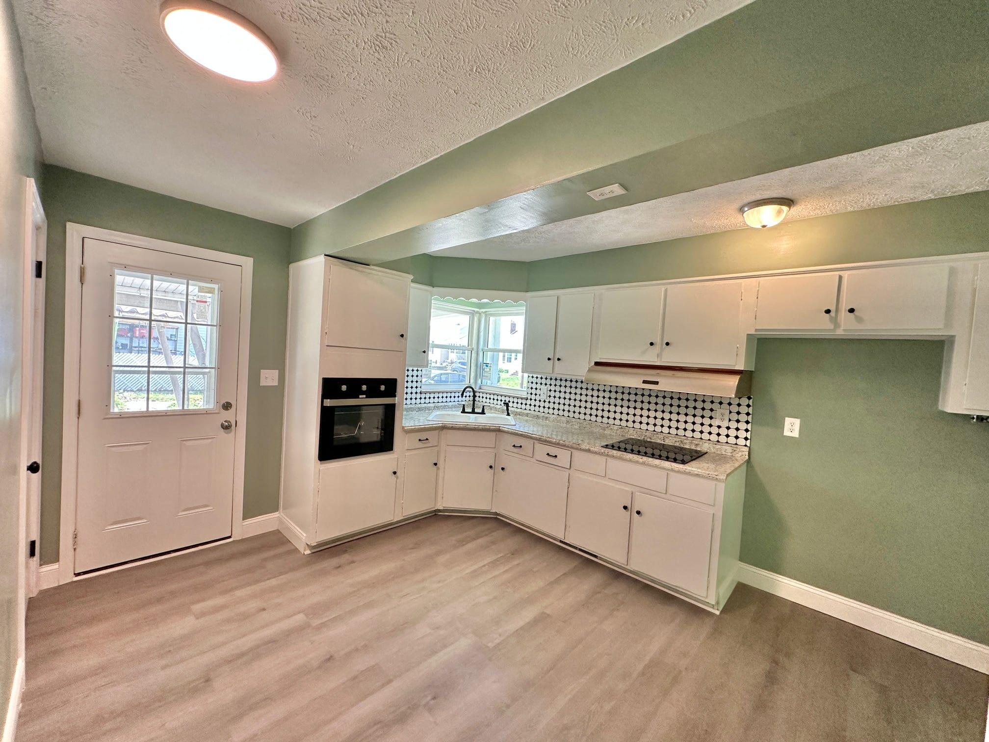 10 Kelly Avenue Property Photo 11