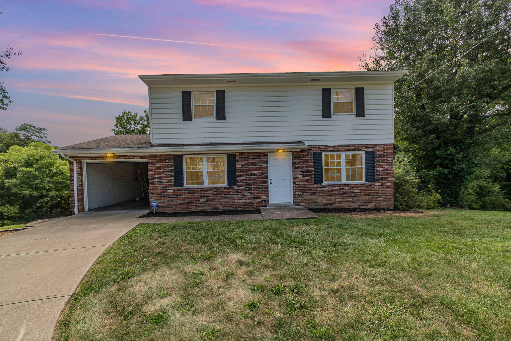 57 Walnut Hall Drive Property Photo 1