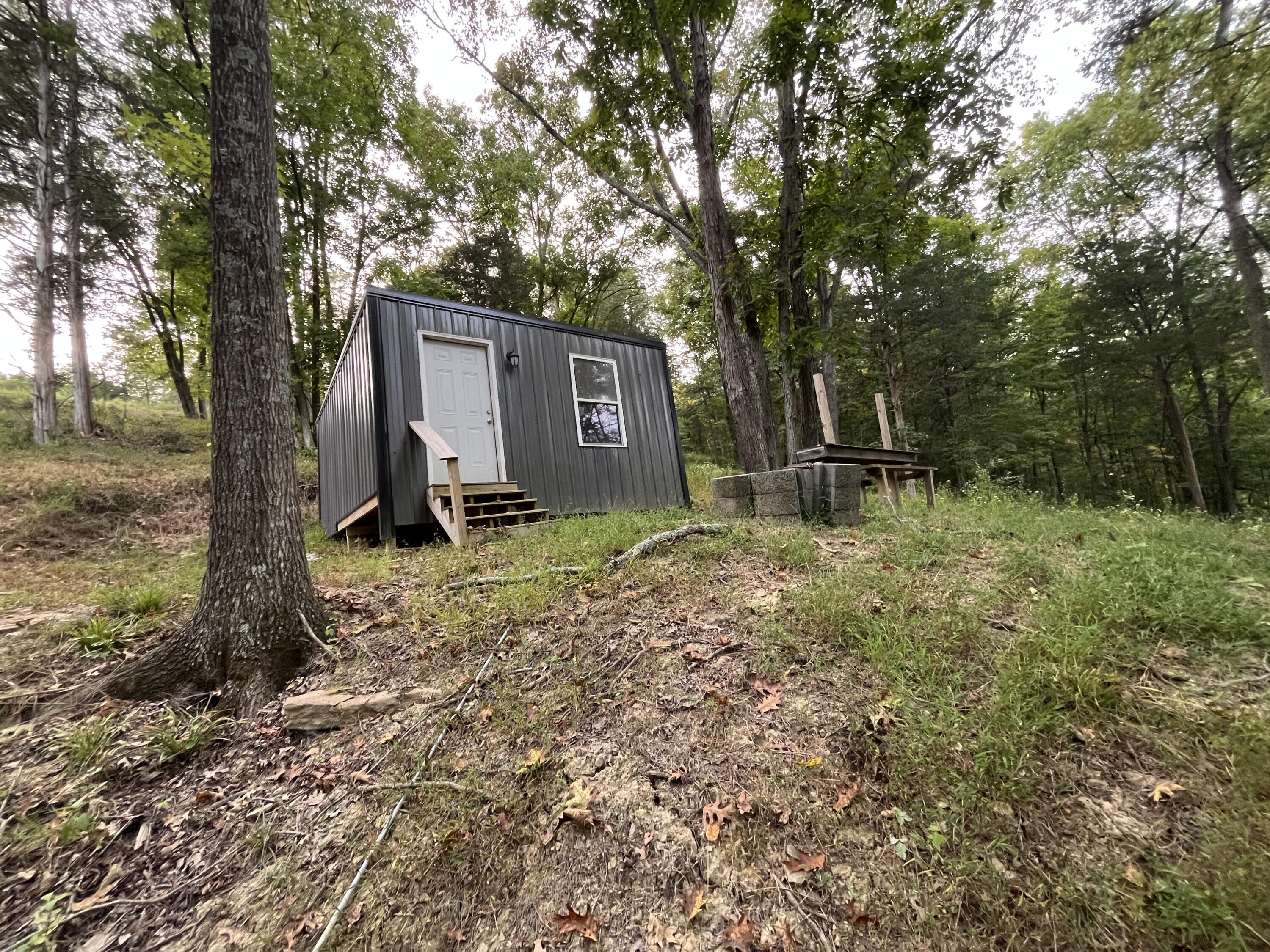 3105 Gratz Road Property Photo 5