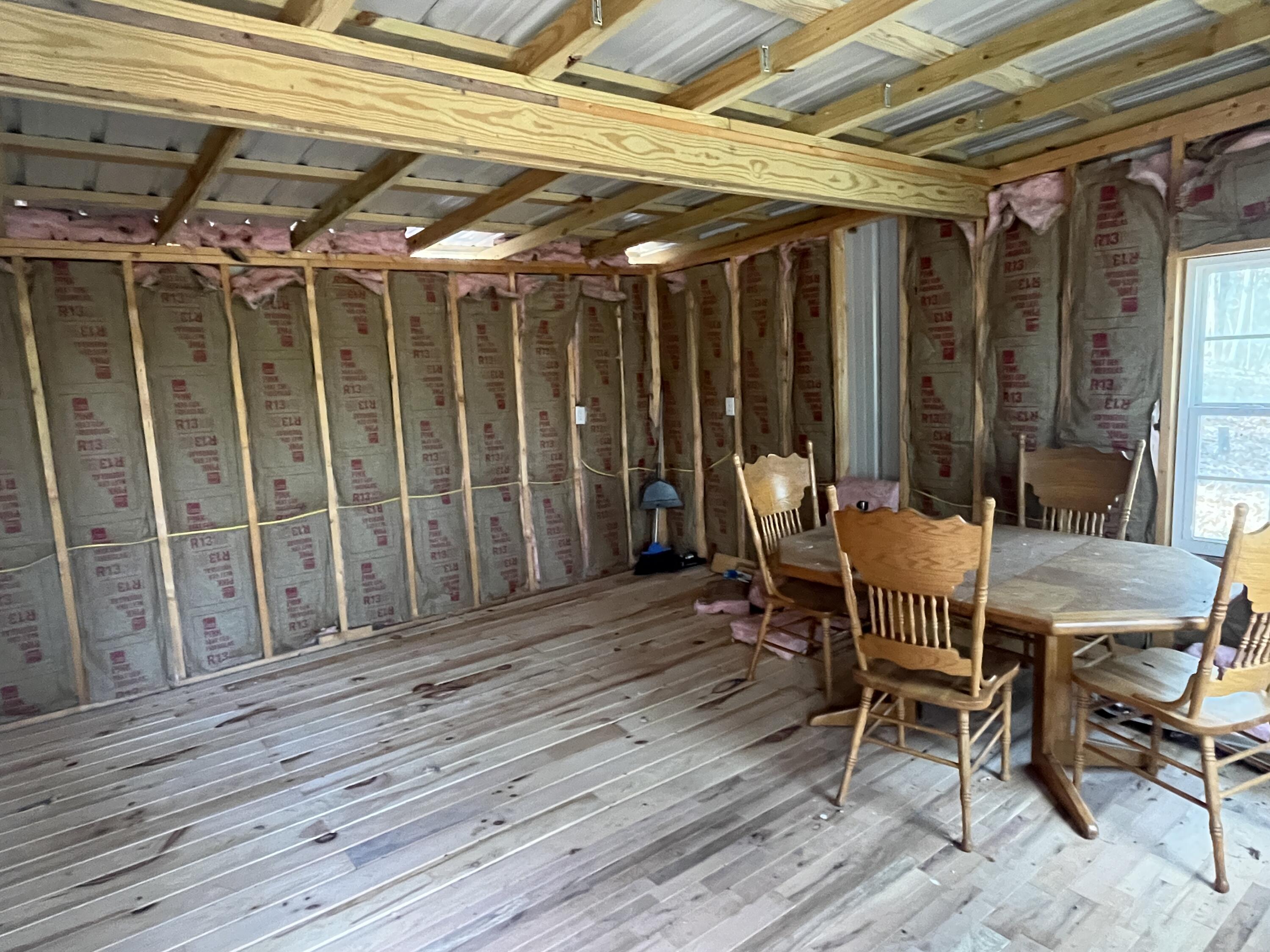 3105 Gratz Road Property Photo 7