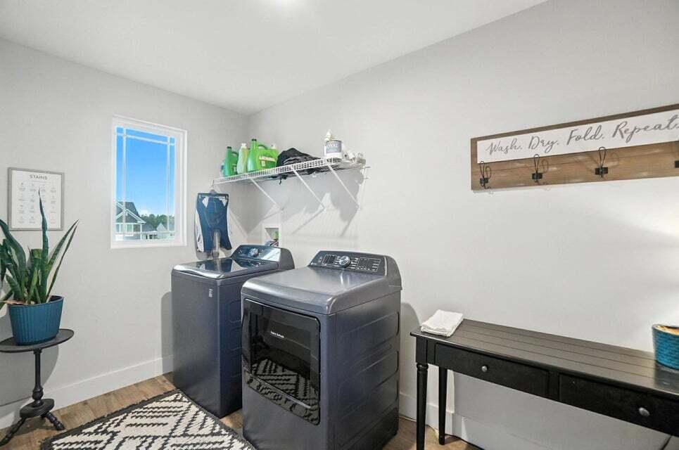 1427 Rosewynne Way Property Photo 36