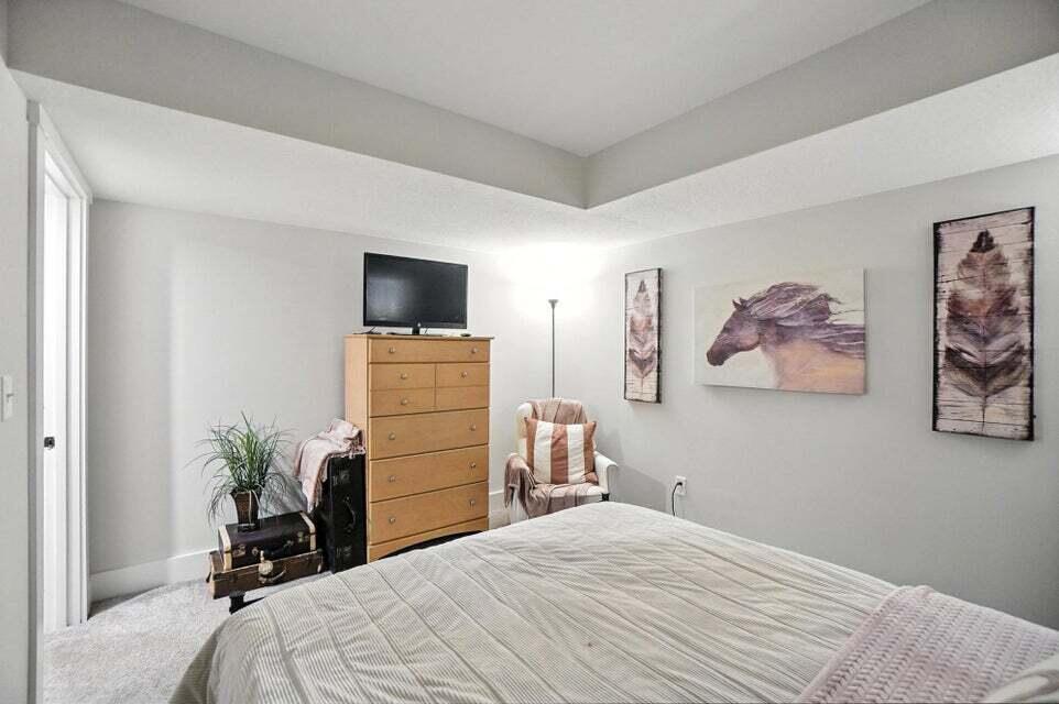 1427 Rosewynne Way Property Photo 43