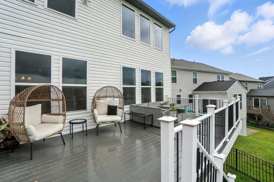 1427 Rosewynne Way Property Photo 46