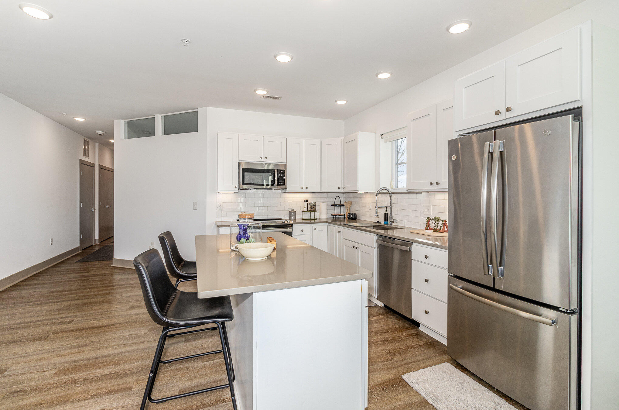 284 Manhattan Boulevard, 2 Property Photo 10