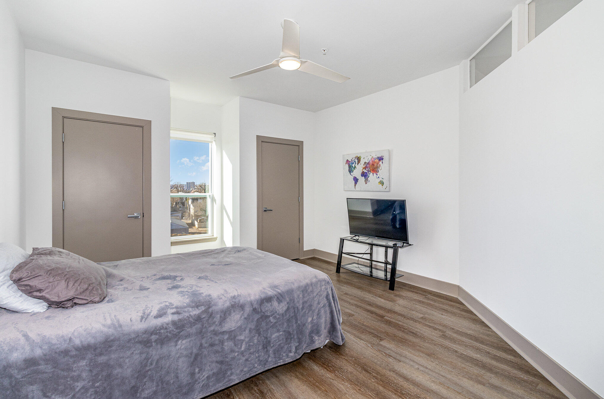 284 Manhattan Boulevard, 2 Property Photo 11