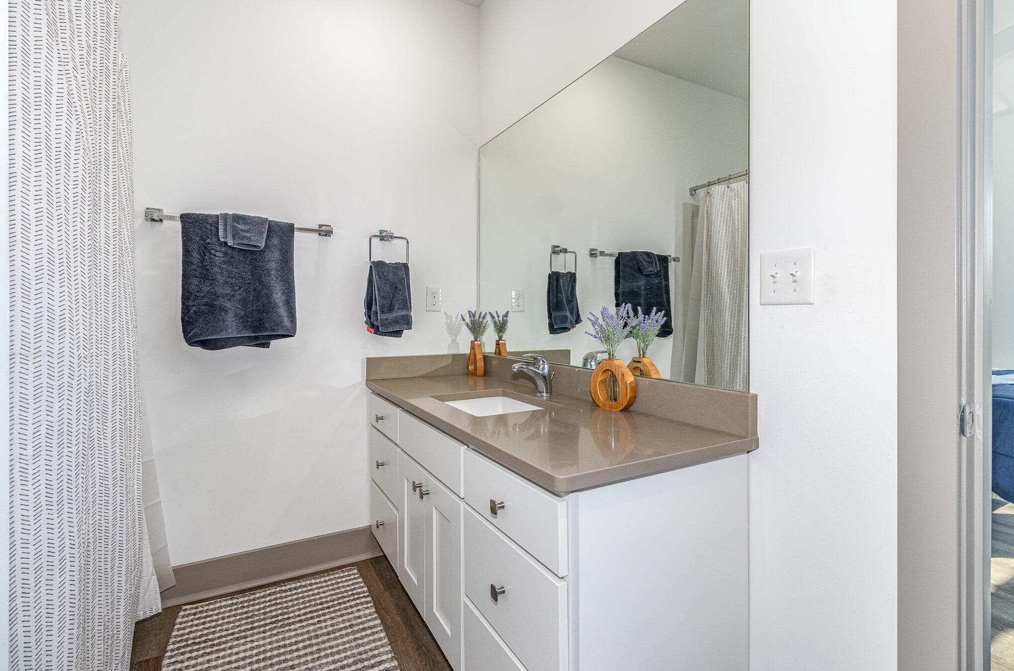284 Manhattan Boulevard, 2 Property Photo 16
