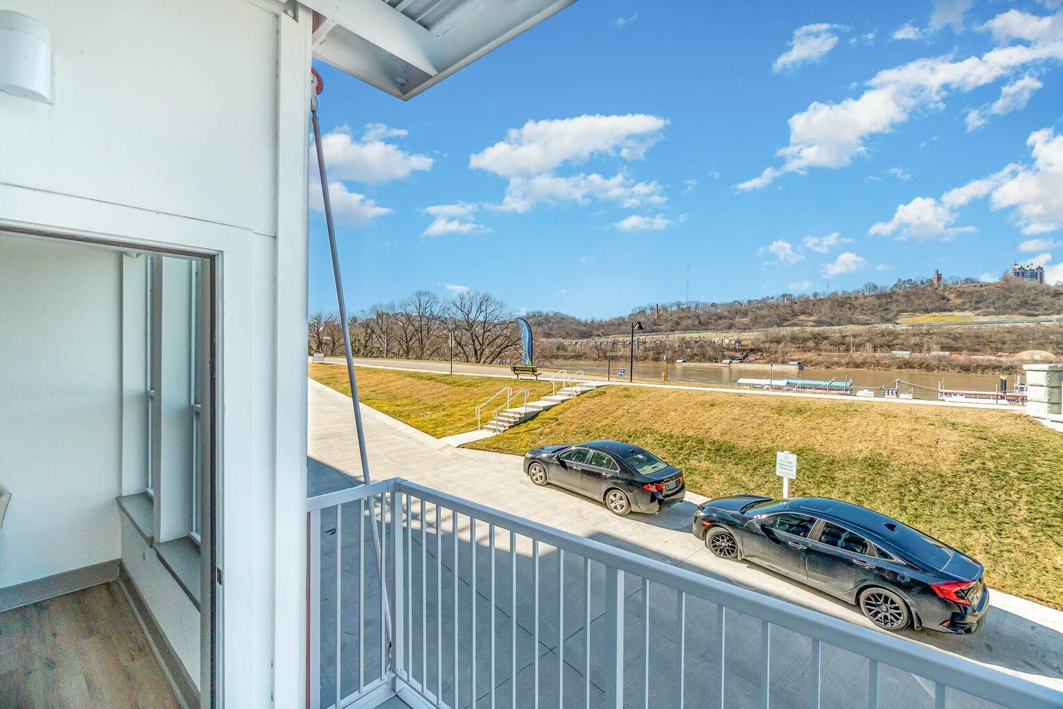284 Manhattan Boulevard, 2 Property Photo 18