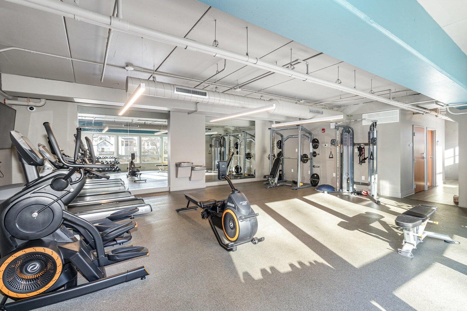 284 Manhattan Boulevard, 2 Property Photo 21
