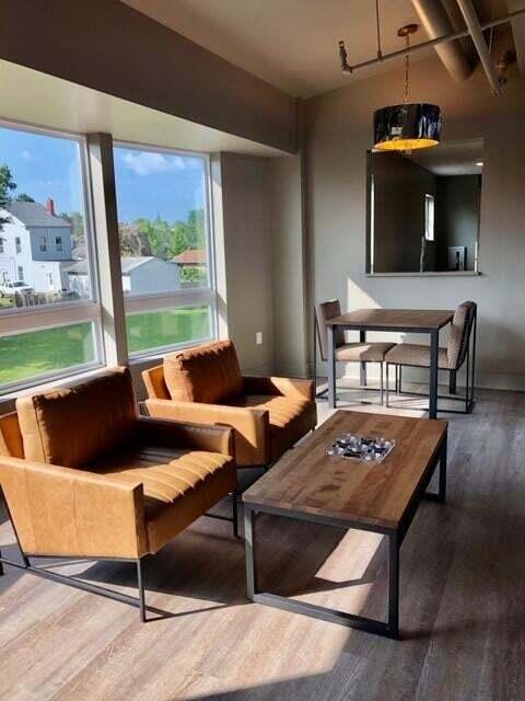 284 Manhattan Boulevard, 2 Property Photo 23