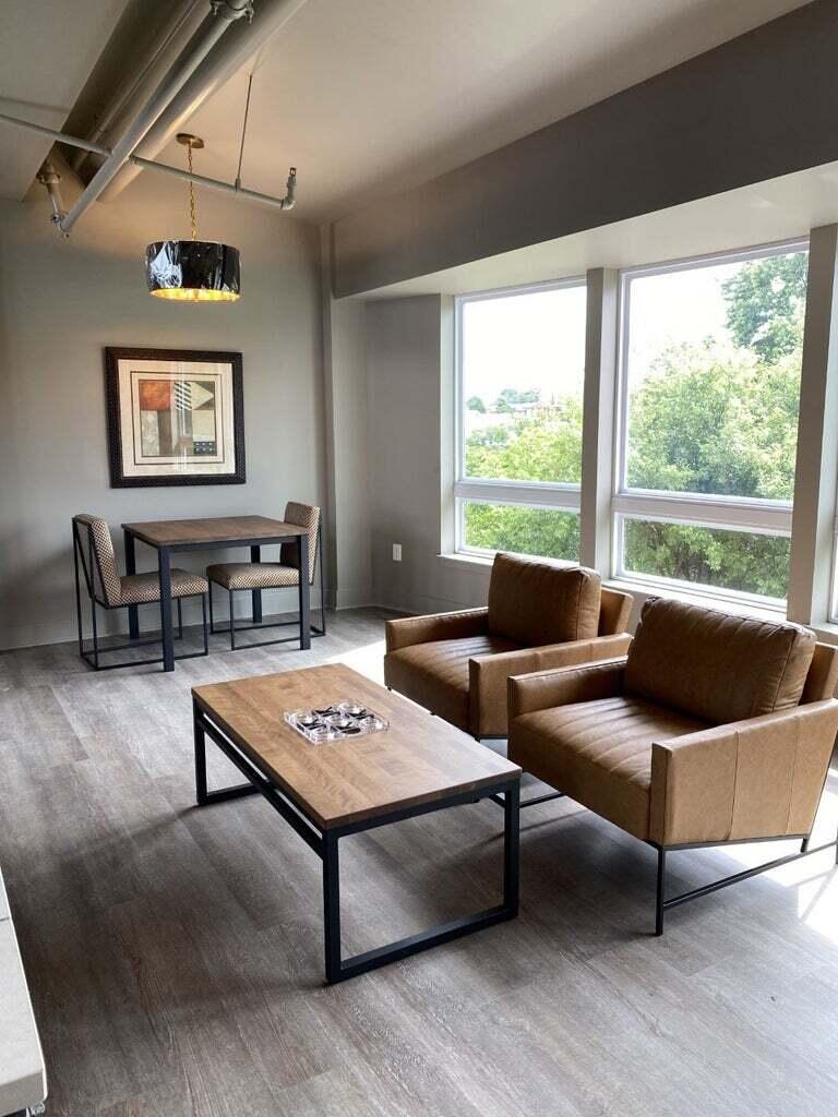 284 Manhattan Boulevard, 2 Property Photo 24