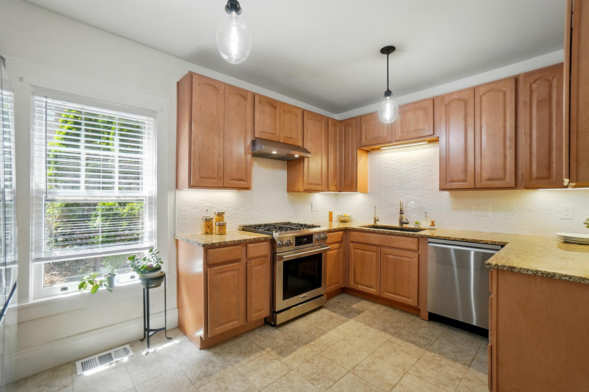1126 Audubon Road Property Photo 5