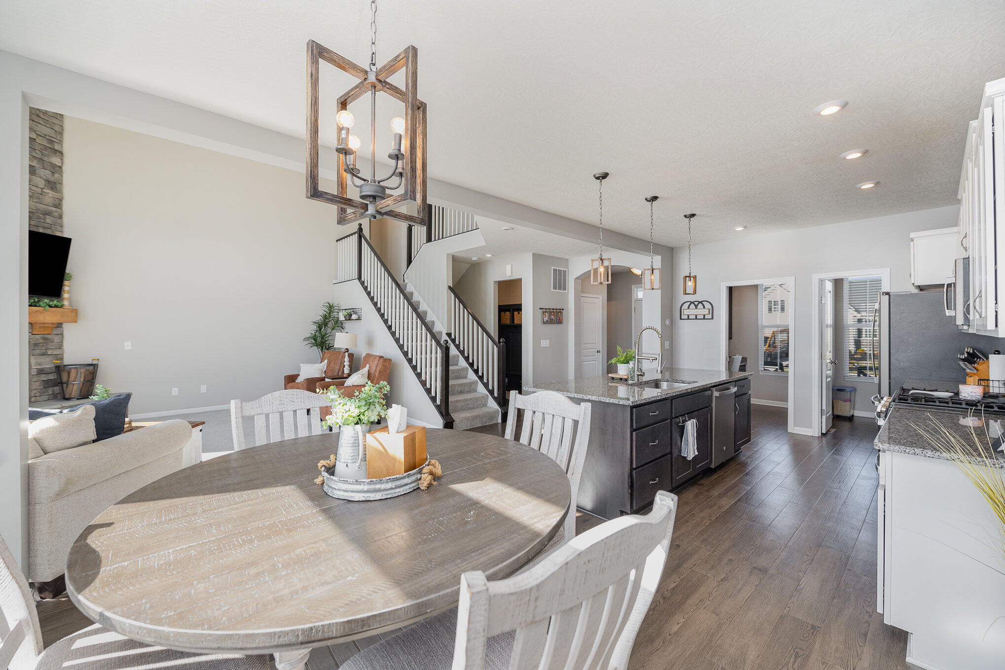 3800 Circollo Drive Property Photo 7