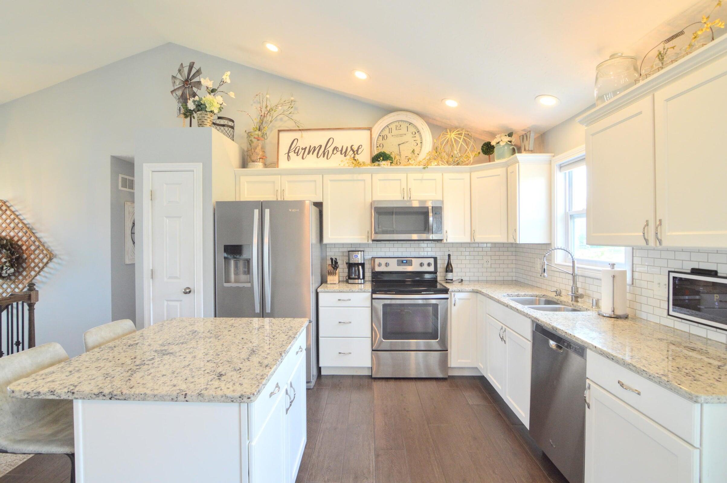 226 Veneto Drive Property Photo 4