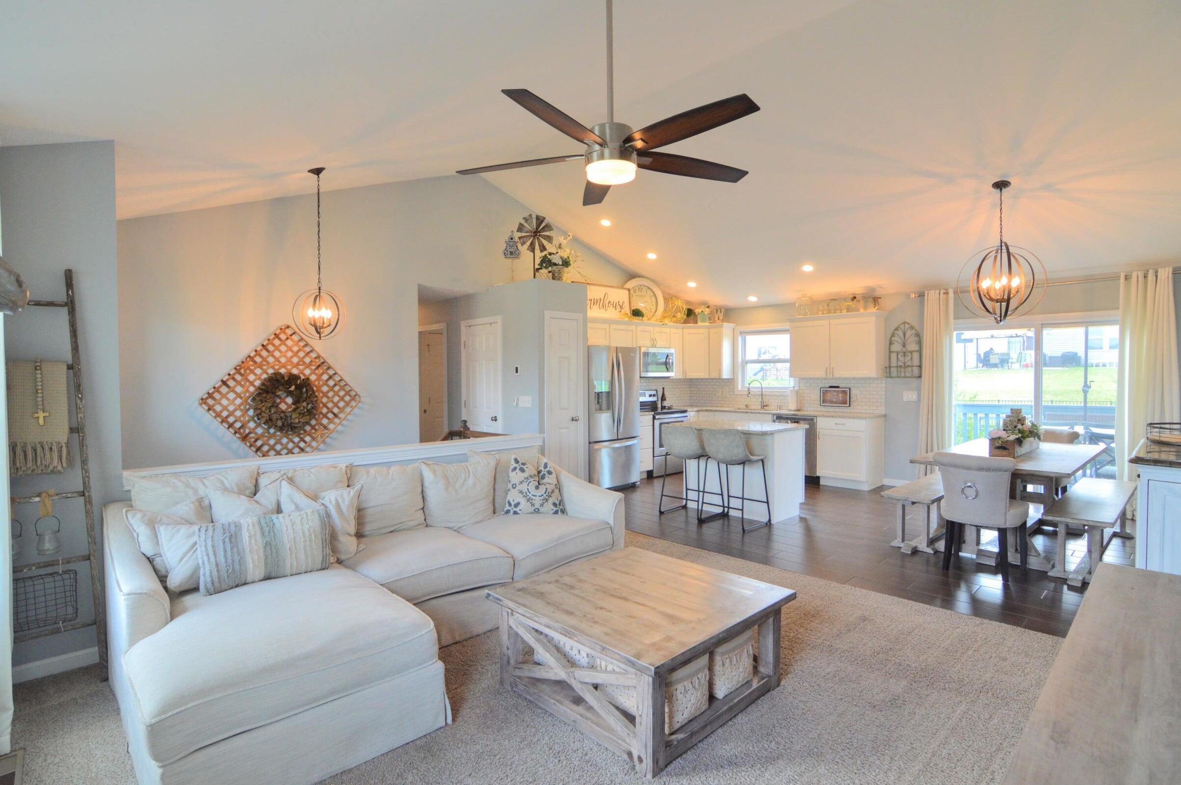226 Veneto Drive Property Photo 11