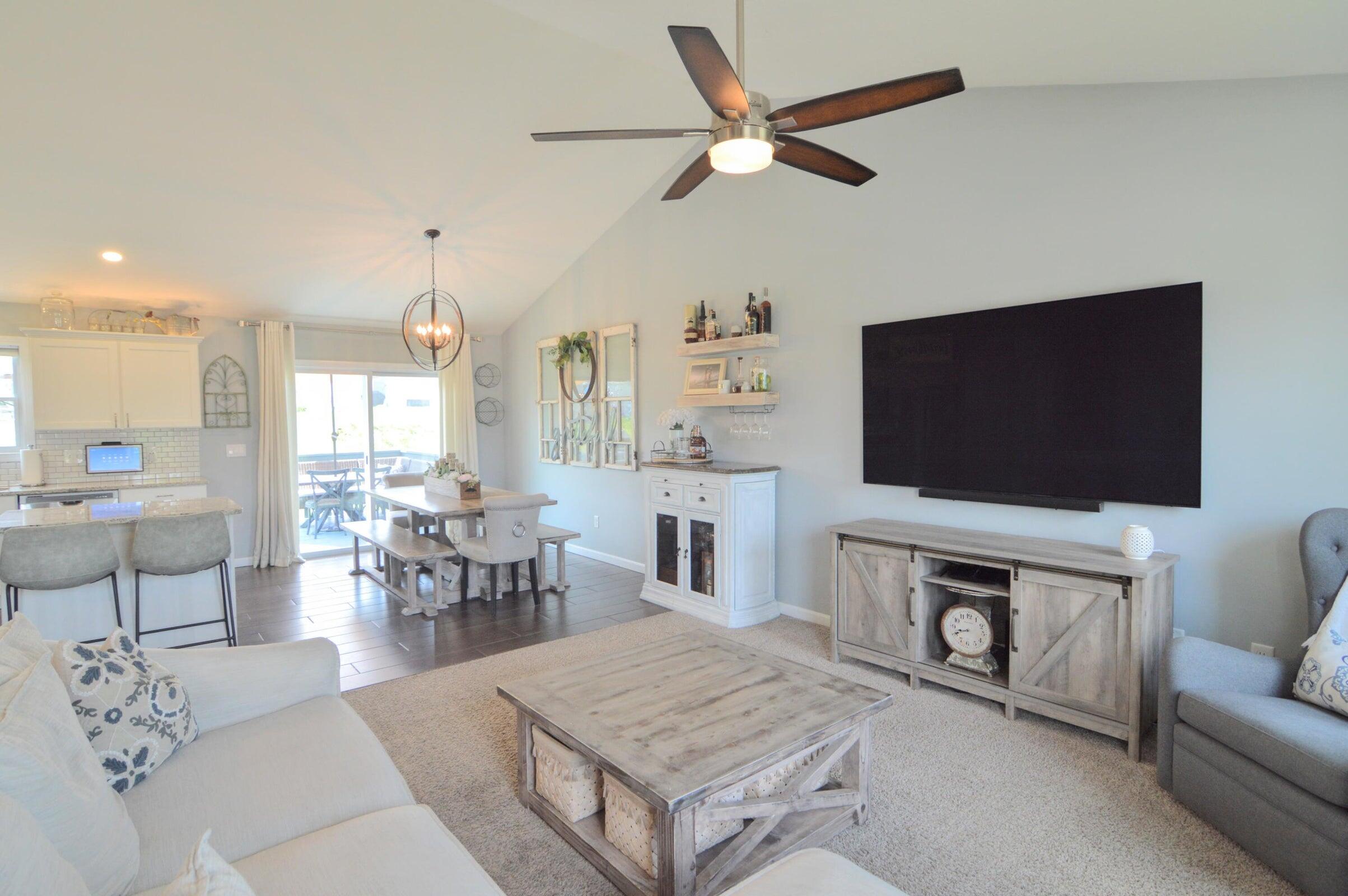 226 Veneto Drive Property Photo 14