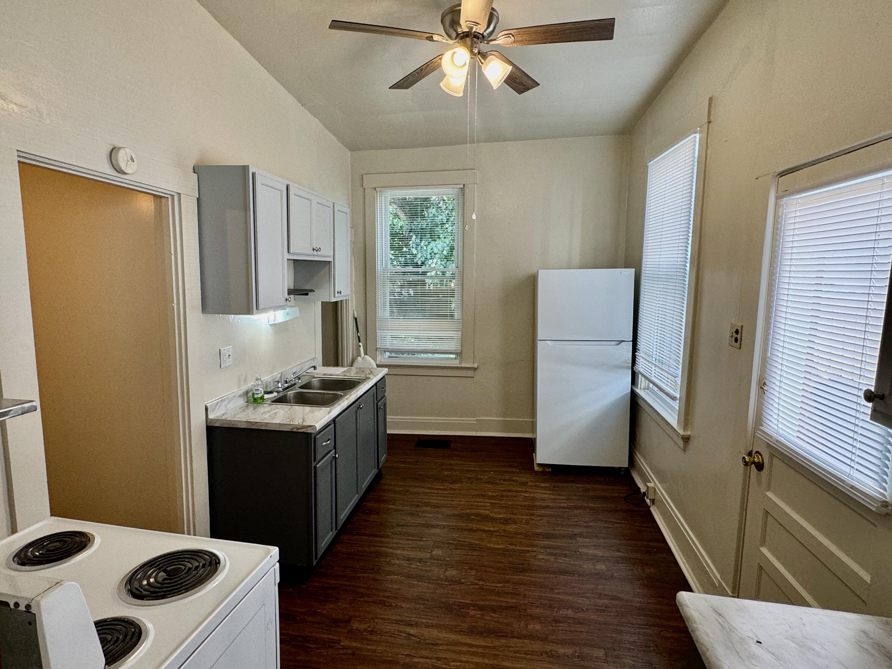 1140 Central Avenue Property Photo 7