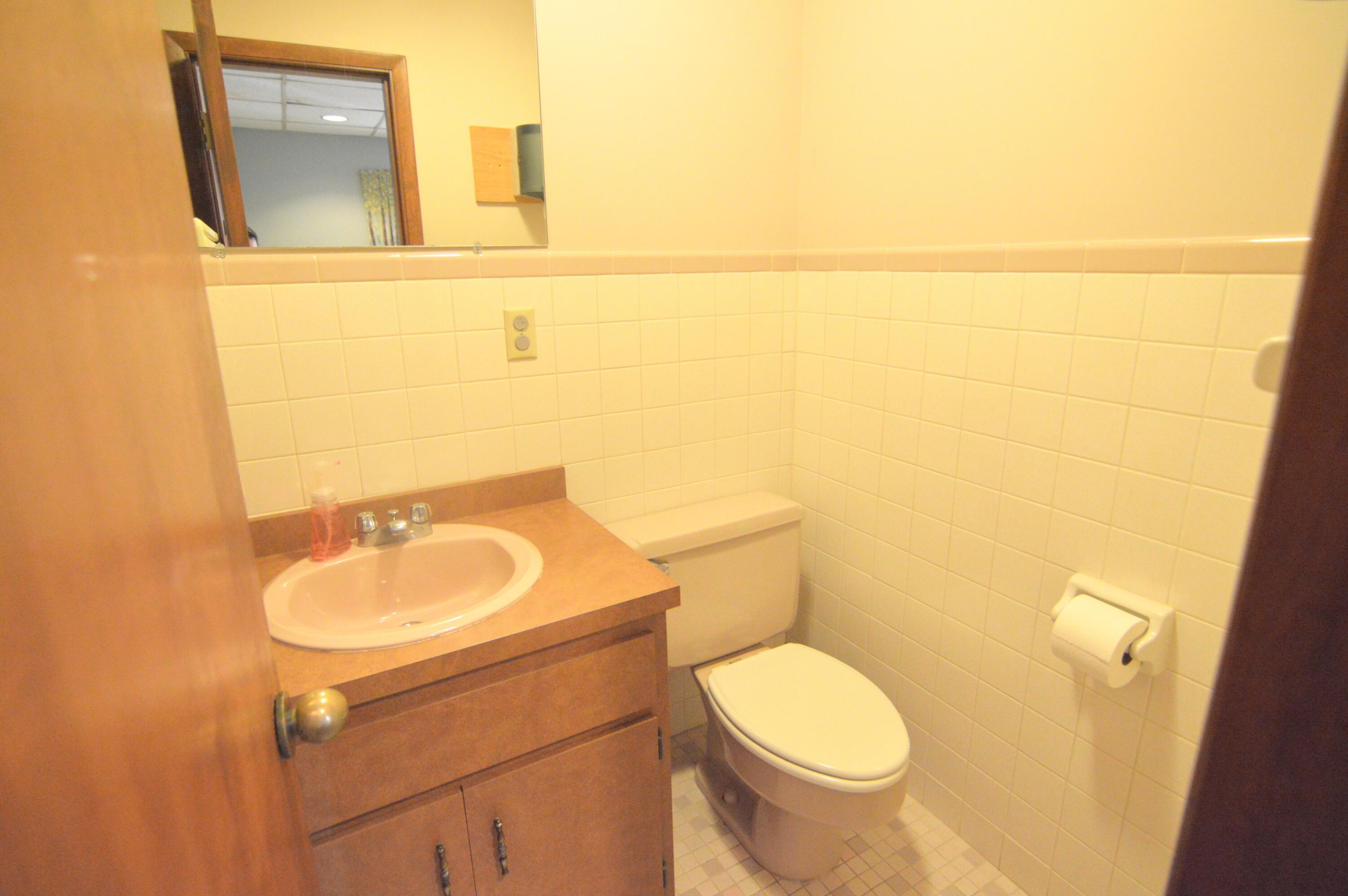 2372 Grandview Drive Property Photo 20