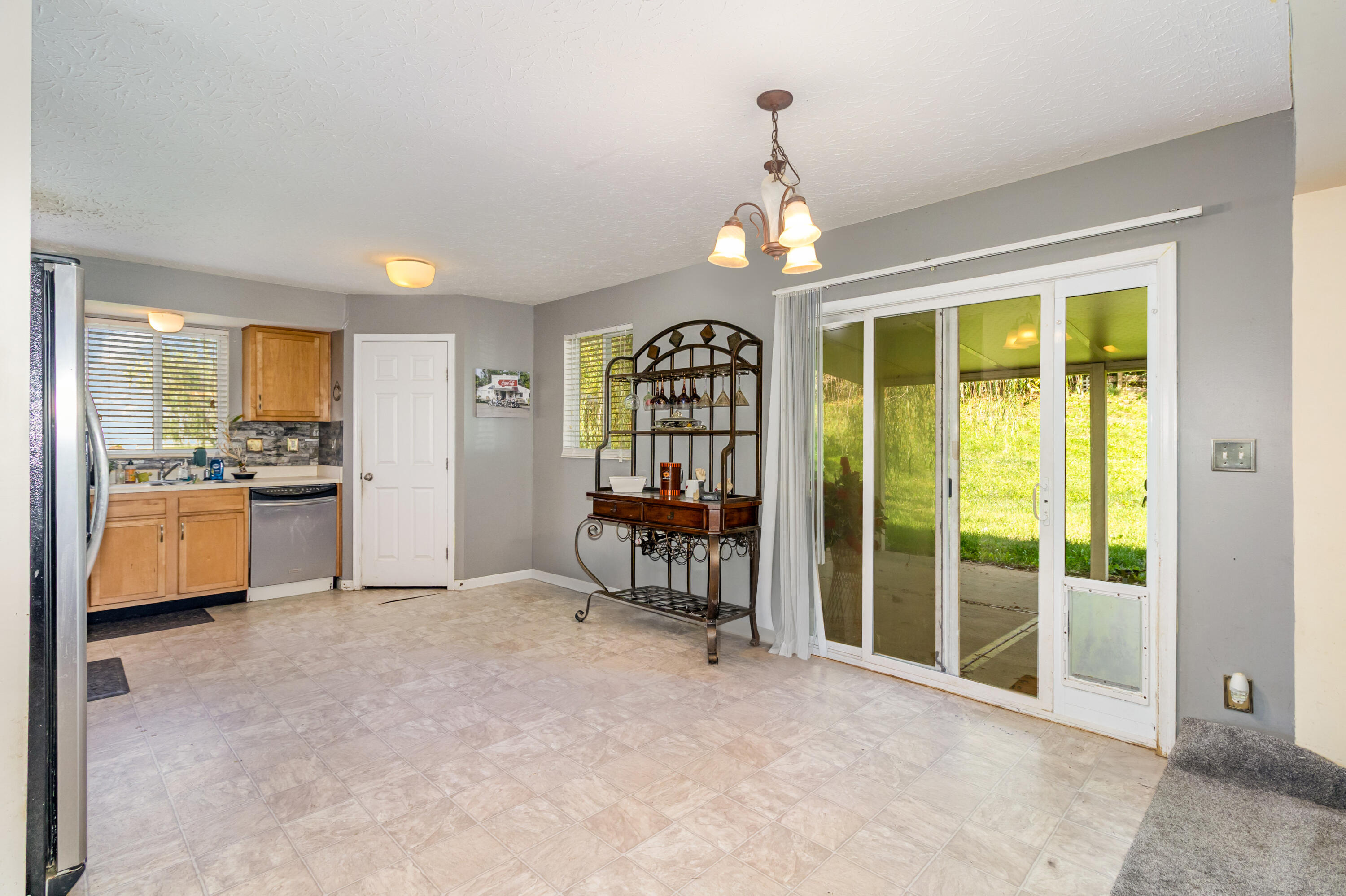 12272 Mashburn Drive Property Photo 6