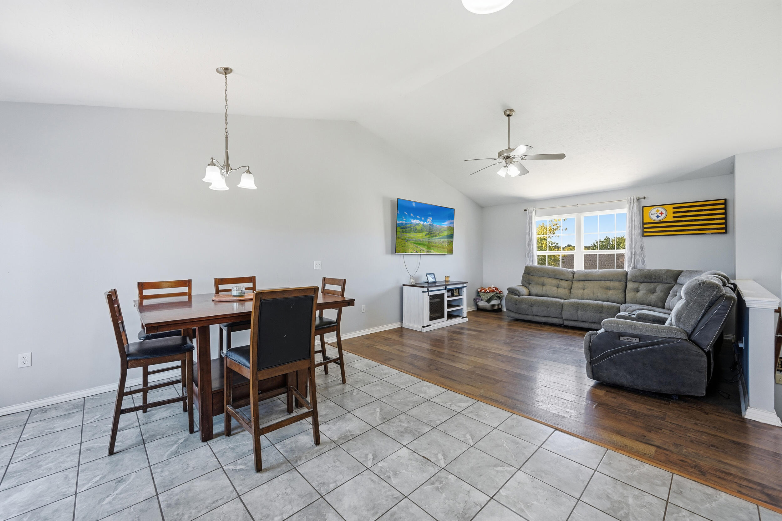 604 Astoria Court Property Photo 6