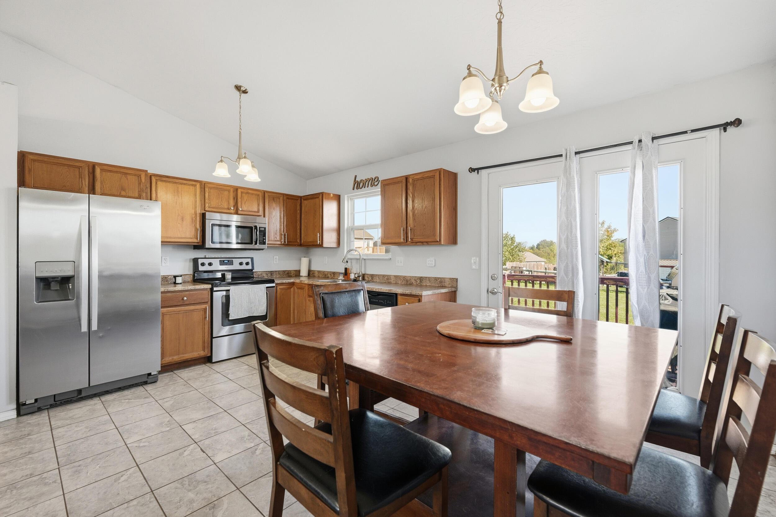 604 Astoria Court Property Photo 10