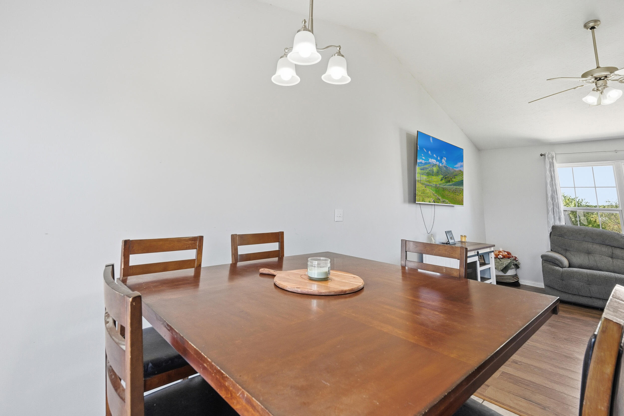 604 Astoria Court Property Photo 12