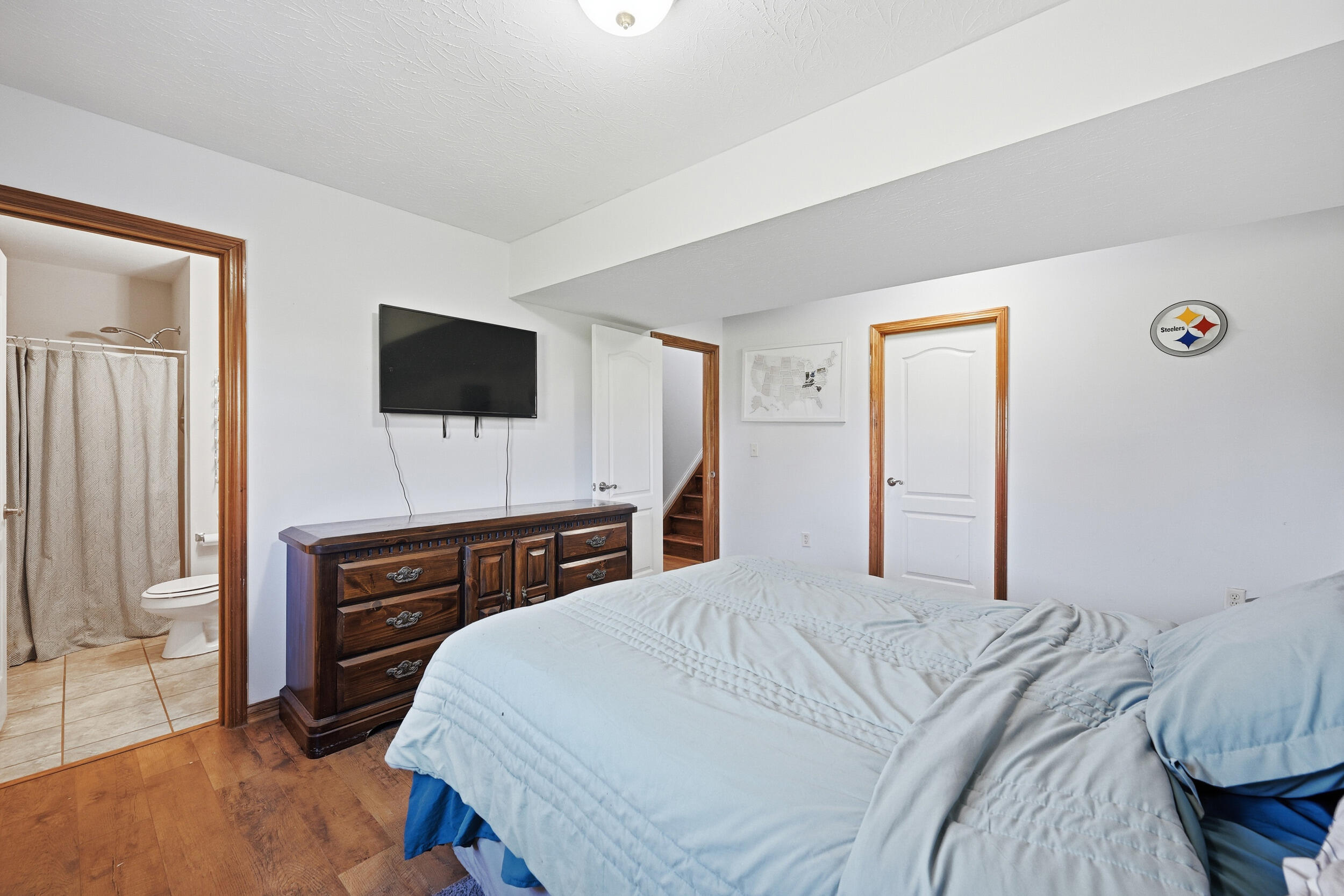 604 Astoria Court Property Photo 14