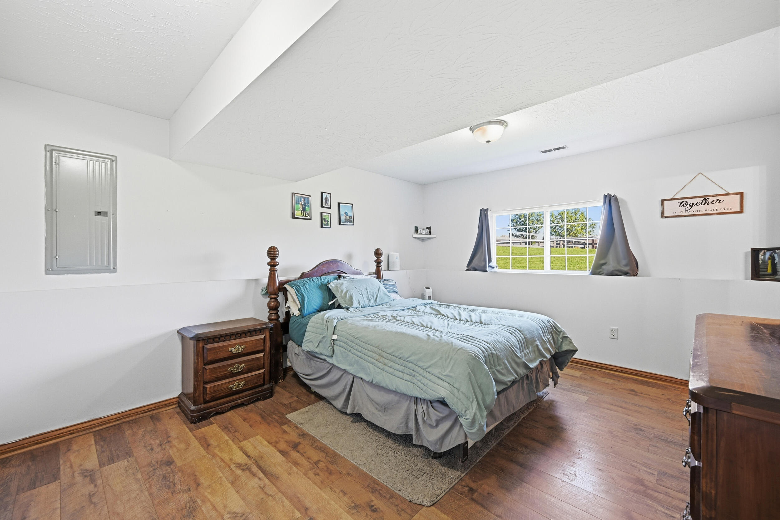 604 Astoria Court Property Photo 15