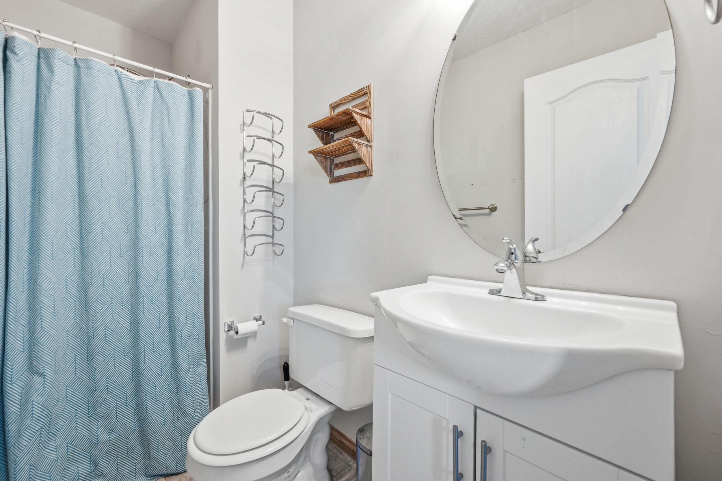 604 Astoria Court Property Photo 18