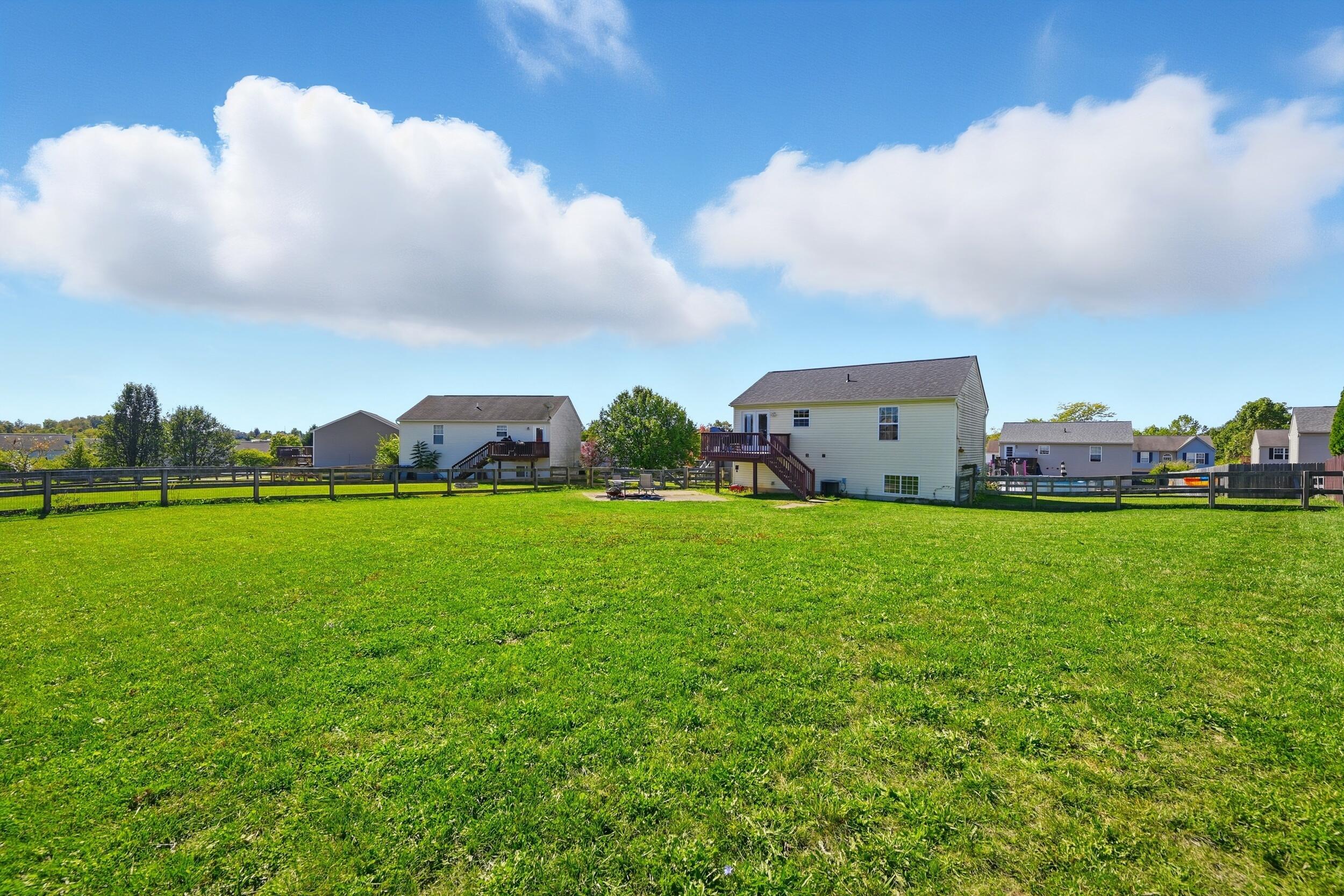 604 Astoria Court Property Photo 31