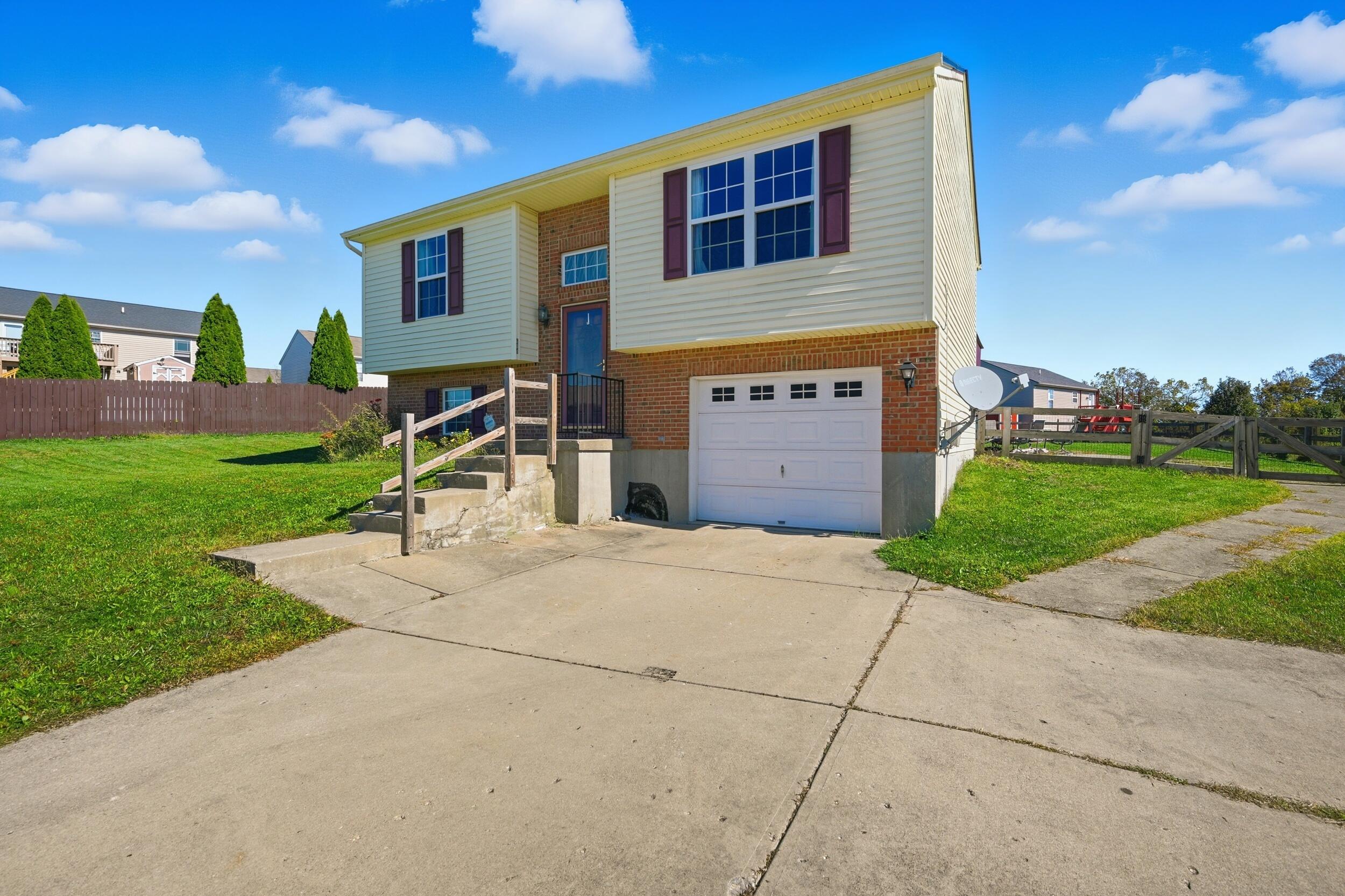 604 Astoria Court Property Photo 40