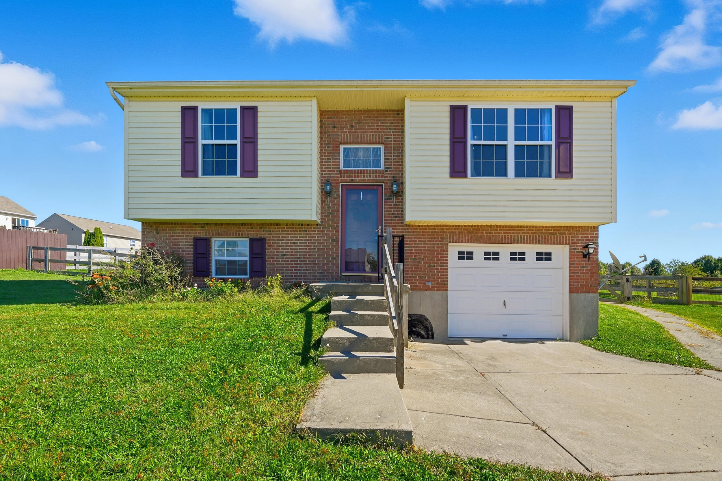 604 Astoria Court Property Photo 43